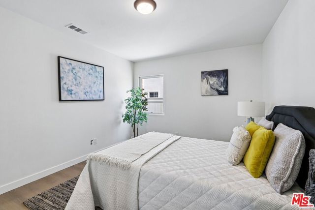 8012 Irvine Avenue, North Hollywood (los Angeles), CA 91605