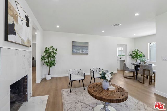 8012 Irvine Avenue, North Hollywood (los Angeles), CA 91605