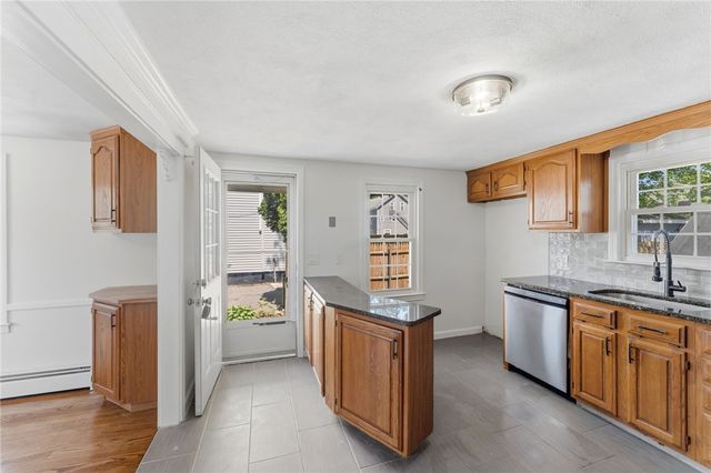 66 Union Street, Lincoln, RI 02865
