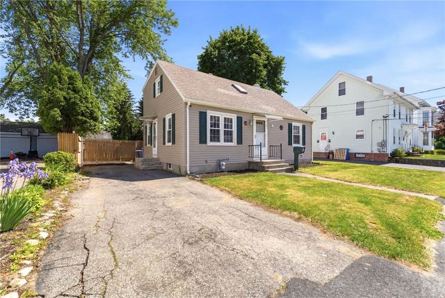 66 Union Street, Lincoln, RI 02865