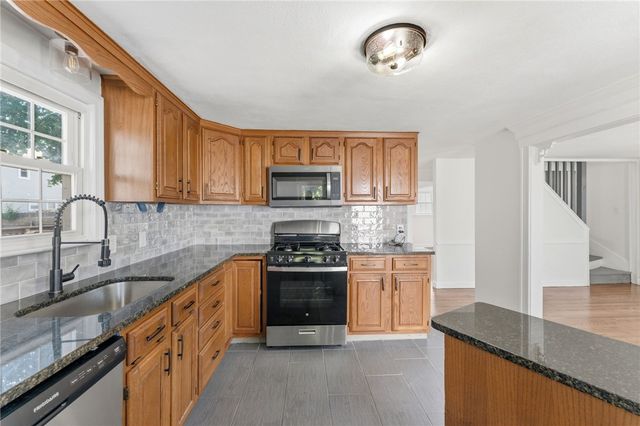 66 Union Street, Lincoln, RI 02865