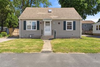 66 Union Street, Lincoln, RI 02865