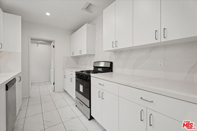207 S Reeves Drive, Beverly Hills, CA 90212
