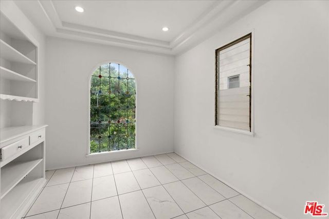 207 S Reeves Drive, Beverly Hills, CA 90212