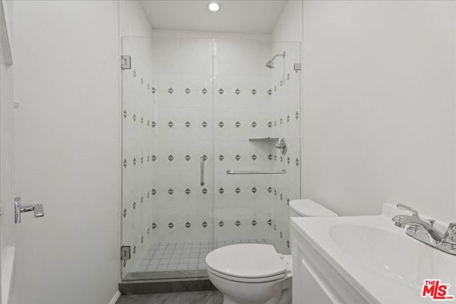 207 S Reeves Drive, Beverly Hills, CA 90212