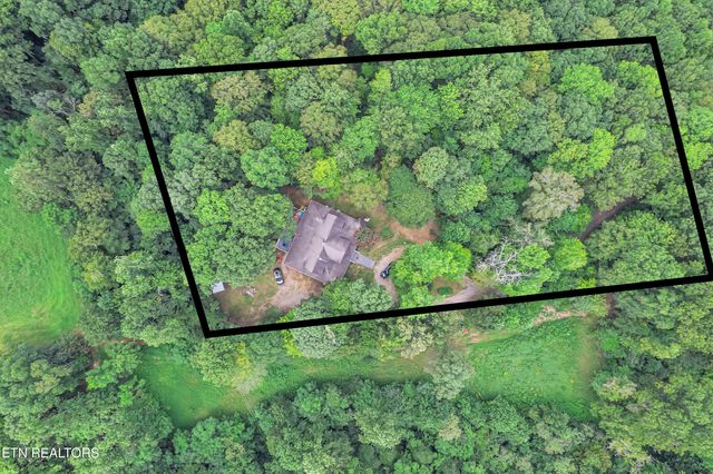 400 Cabbage Cemetery Rd, Washburn, TN 37888