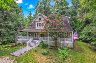 400 Cabbage Cemetery Rd, Washburn, TN 37888