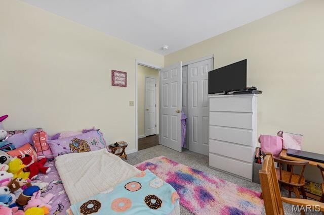 270 Derek Drive, Hawk Point, MO 63349