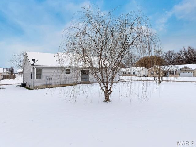 270 Derek Drive, Hawk Point, MO 63349