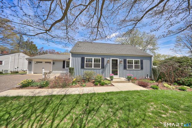 124 Garrigus Court, Wolcott, CT 06716