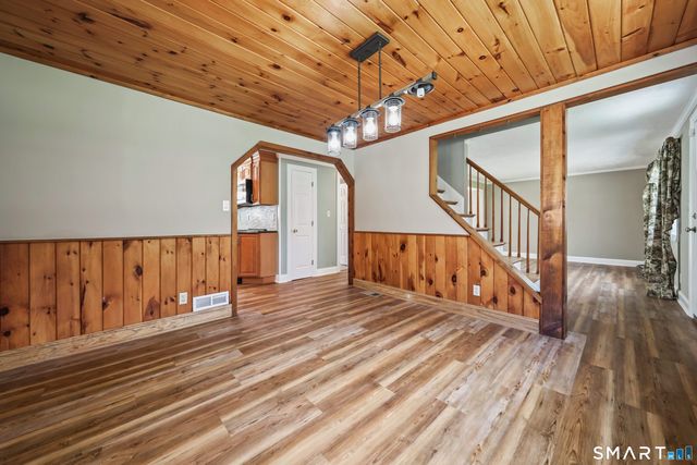 124 Garrigus Court, Wolcott, CT 06716