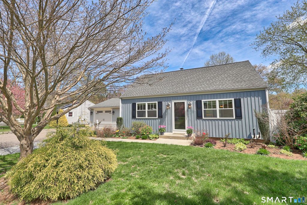 124 Garrigus Court, Wolcott, CT 06716