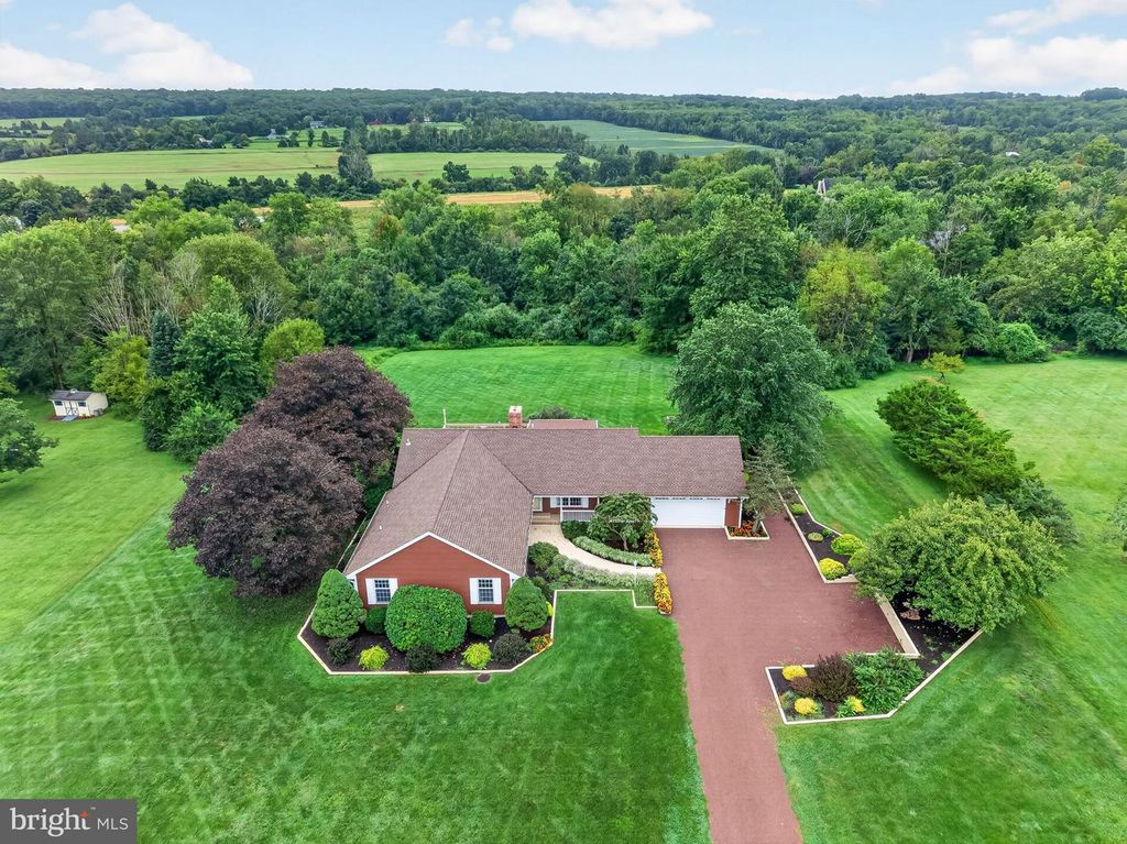 8 MEADOW LARK WAY, RINGOES, NJ 08551 — photo 3
