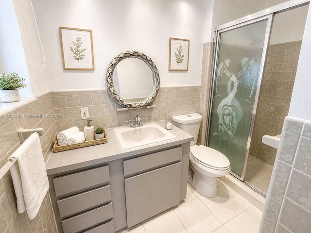 10081 W Bay Harbor Dr 1, Bay Harbor Islands, FL 33154