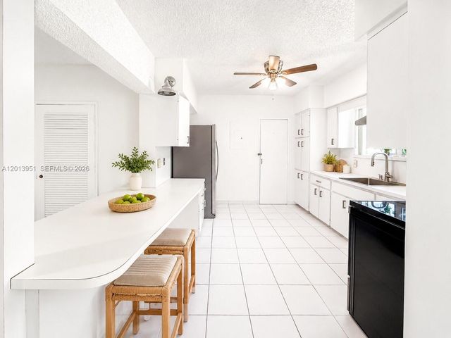 10081 W Bay Harbor Dr 1, Bay Harbor Islands, FL 33154