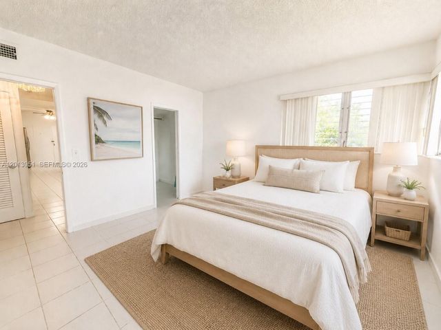 10081 W Bay Harbor Dr 1, Bay Harbor Islands, FL 33154