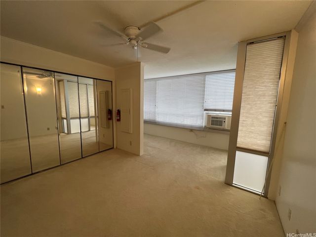 1122 Elm Street 301, Honolulu, HI 96814