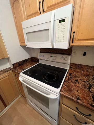 1122 Elm Street 301, Honolulu, HI 96814