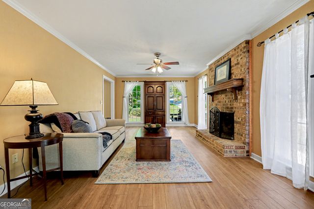 5602 Grist Stone Drive SW, Lilburn, GA 30047