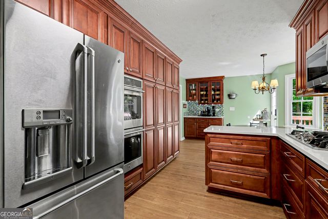 5602 Grist Stone Drive SW, Lilburn, GA 30047