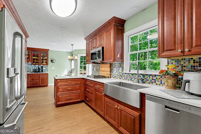 5602 Grist Stone Drive SW, Lilburn, GA 30047