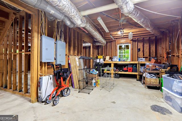 5602 Grist Stone Drive SW, Lilburn, GA 30047