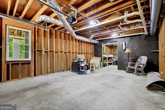 5602 Grist Stone Drive SW, Lilburn, GA 30047