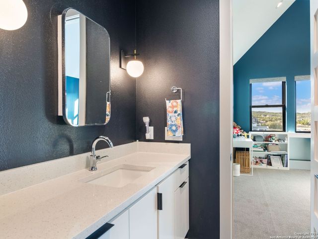 10803 Nina Ridge, San Antonio, TX 78255