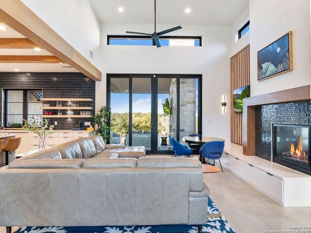 10803 Nina Ridge, San Antonio, TX 78255