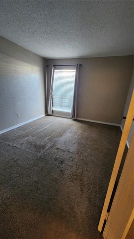 2818 S Bartell Drive 7, Houston, TX 77054