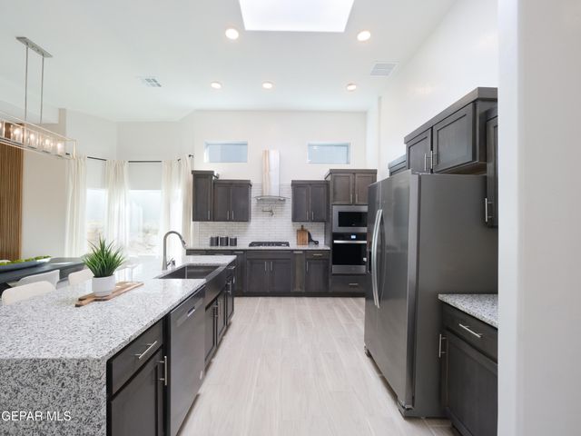 119 Wind Mill Street, Sunland Park, NM 88008