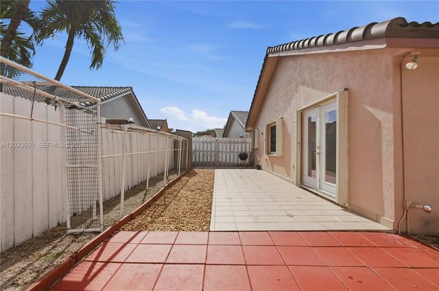 17655 SW 6th Street, Pembroke Pines, FL 33029