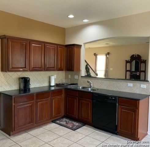 1335 Crown Brook, San Antonio, TX 78260