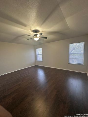 1335 Crown Brook, San Antonio, TX 78260