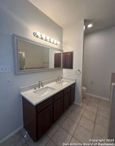 1335 Crown Brook, San Antonio, TX 78260