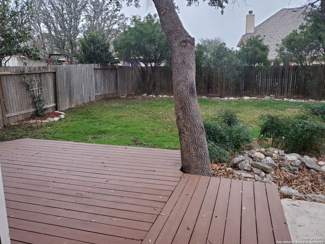 1335 Crown Brook, San Antonio, TX 78260