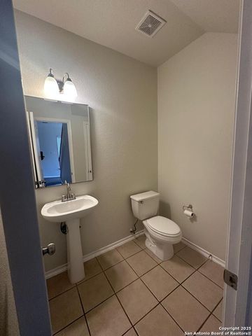1335 Crown Brook, San Antonio, TX 78260