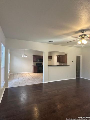 1335 Crown Brook, San Antonio, TX 78260
