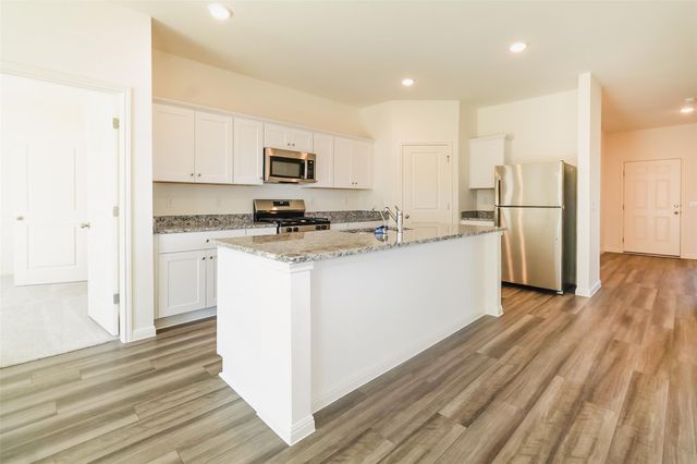 1524 Morris LOOP, San Marcos, TX 78666