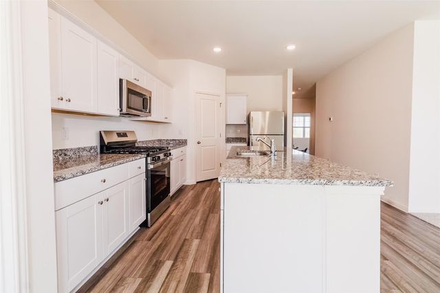 1524 Morris LOOP, San Marcos, TX 78666