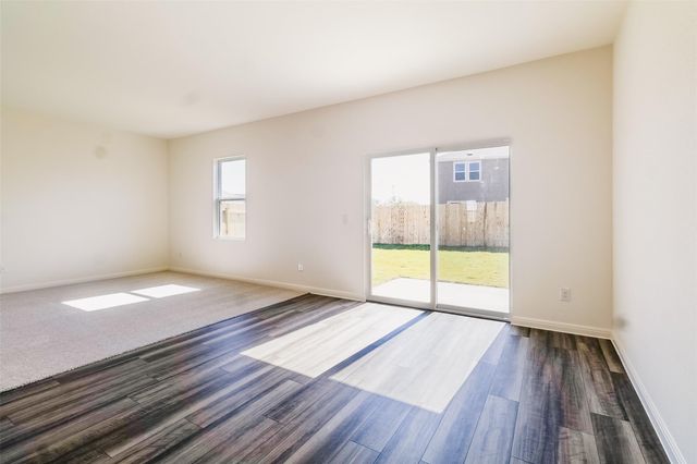 1524 Morris LOOP, San Marcos, TX 78666