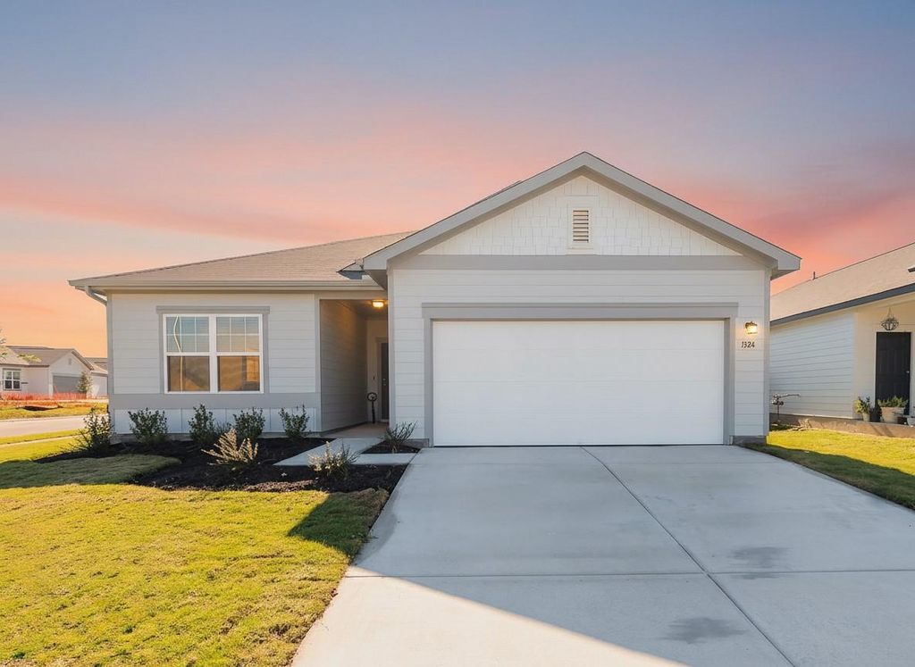 1524 Morris LOOP, San Marcos, TX 78666