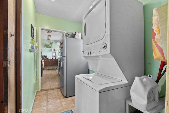 12323 Edgebrook Avenue, Lynwood, CA 90262