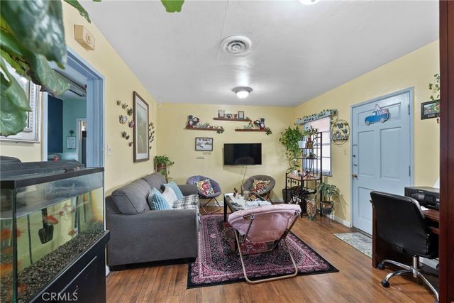 12323 Edgebrook Avenue, Lynwood, CA 90262