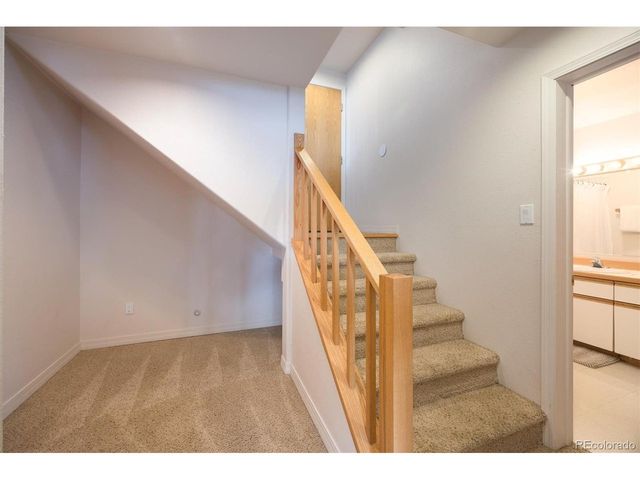 303 Willow Lake Ct, Silverthorne, CO 80498