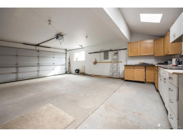303 Willow Lake Ct, Silverthorne, CO 80498