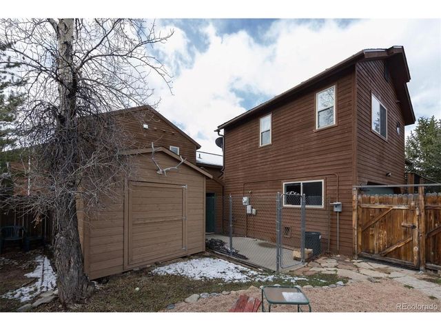 303 Willow Lake Ct, Silverthorne, CO 80498