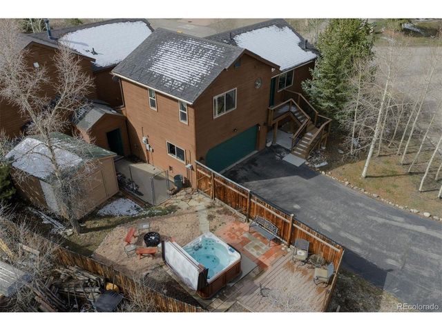 303 Willow Lake Ct, Silverthorne, CO 80498