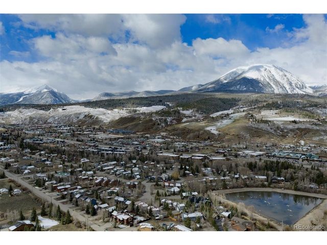 303 Willow Lake Ct, Silverthorne, CO 80498