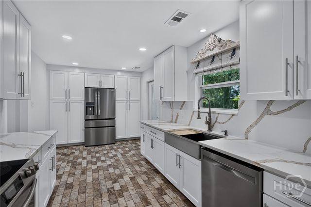 119 Blueleaf Court, Savannah, GA 31410